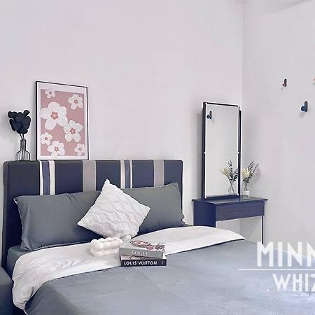 Netizen Near Mrt Couple Balcony Suite #31 Kampong Bukit Dukong Экстерьер фото